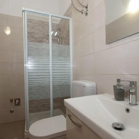 Fuer 3 Personen Ca 35 Qm In Pula, Istrien Istrische Riviera